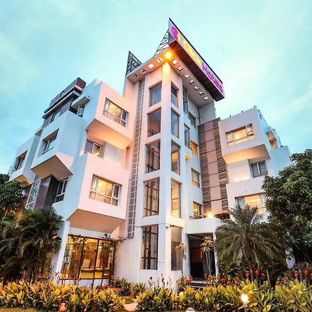 Click Hotel Nashik Exterior foto