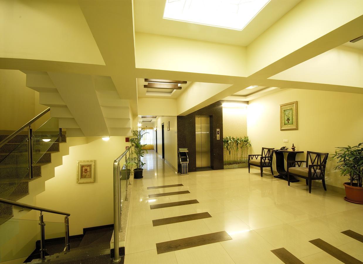 Click Hotel Nashik Exterior foto