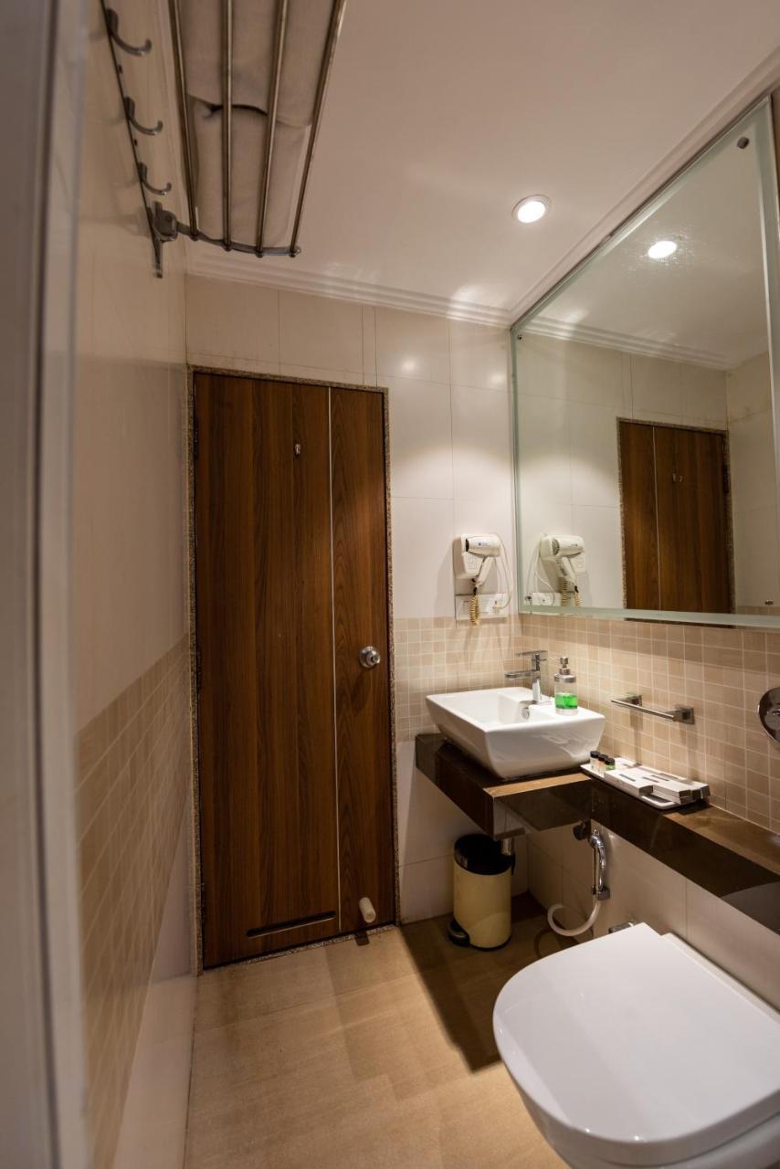 Click Hotel Nashik Exterior foto